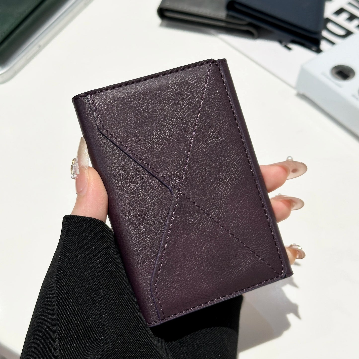 Magnetic Tri-fold Wallet | Holds Up to 6 Cards | UTILCK