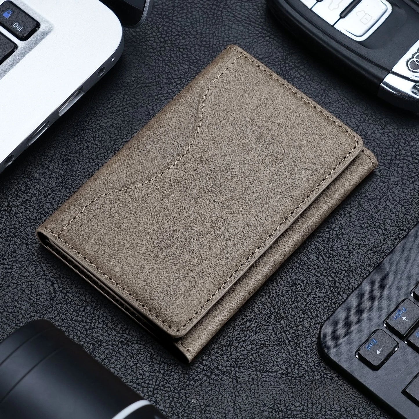 Magnetic RFID Wallet Stand | Holds Up to 6 Cards | UTILCK