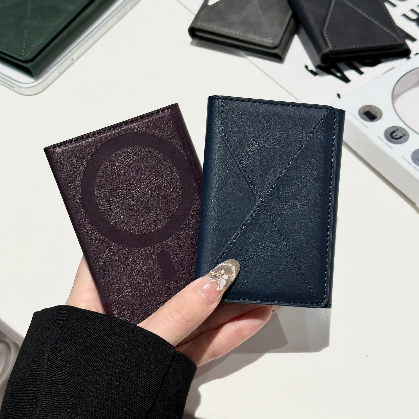Magnetic Tri-fold Wallet | Holds Up to 6 Cards | UTILCK
