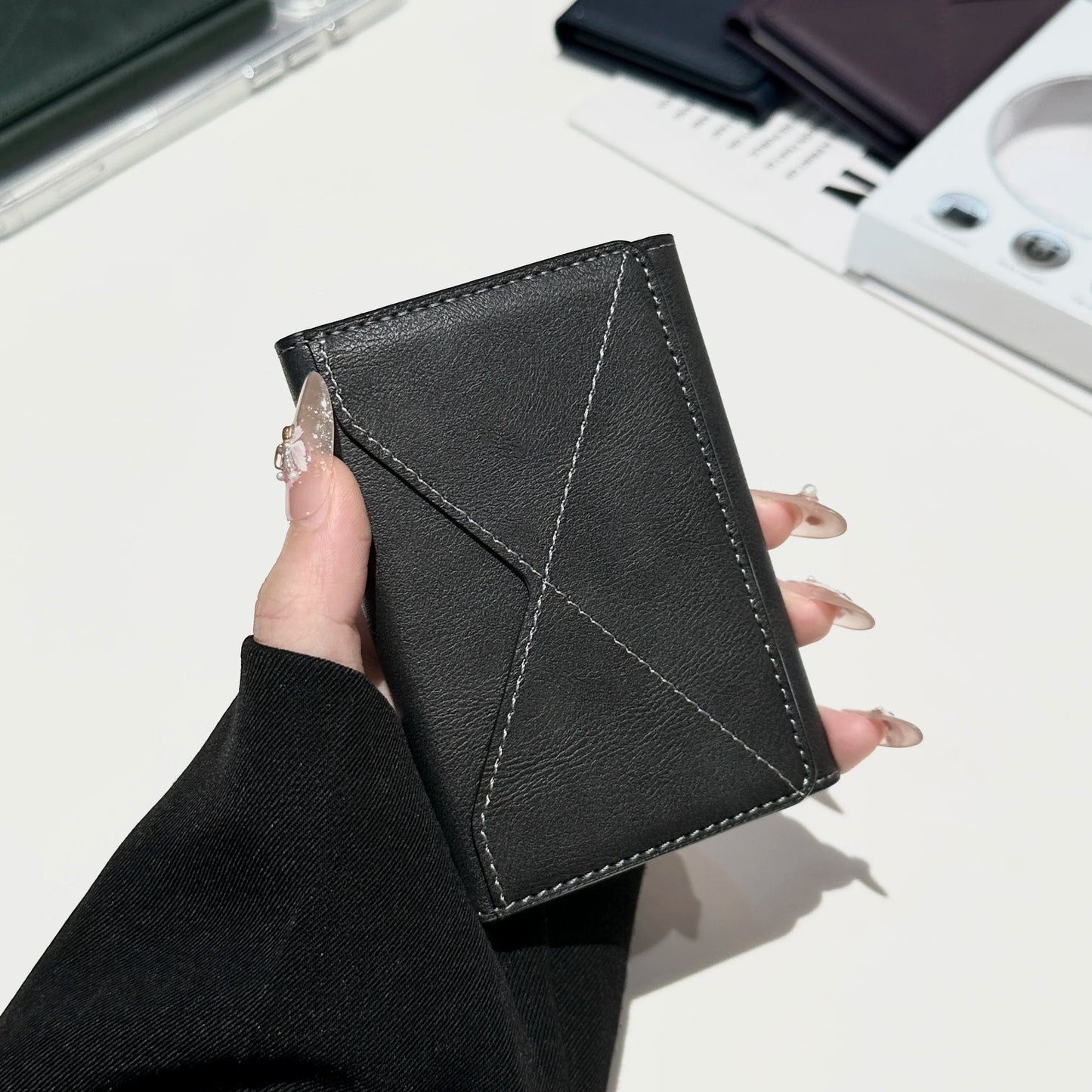 Magnetic Tri-fold Wallet | Holds Up to 6 Cards | UTILCK